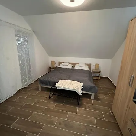 Apartmán Janhaz Révfülöp