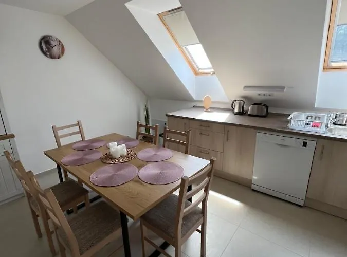 Janhaz * Révfülöp